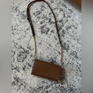 New never used Michael Kors jet setter crossover bag